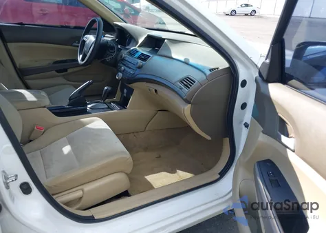 2010 Honda Accord 2.4 Lx z USA, uszkodzony, nr VIN 1HGCP2F33AA013876